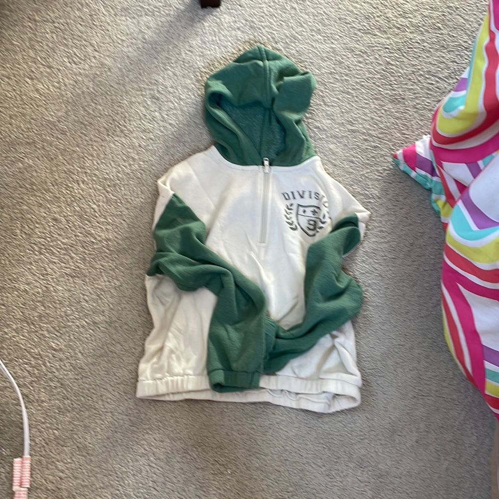 a cute cropped sweater, from art class (at target), size L